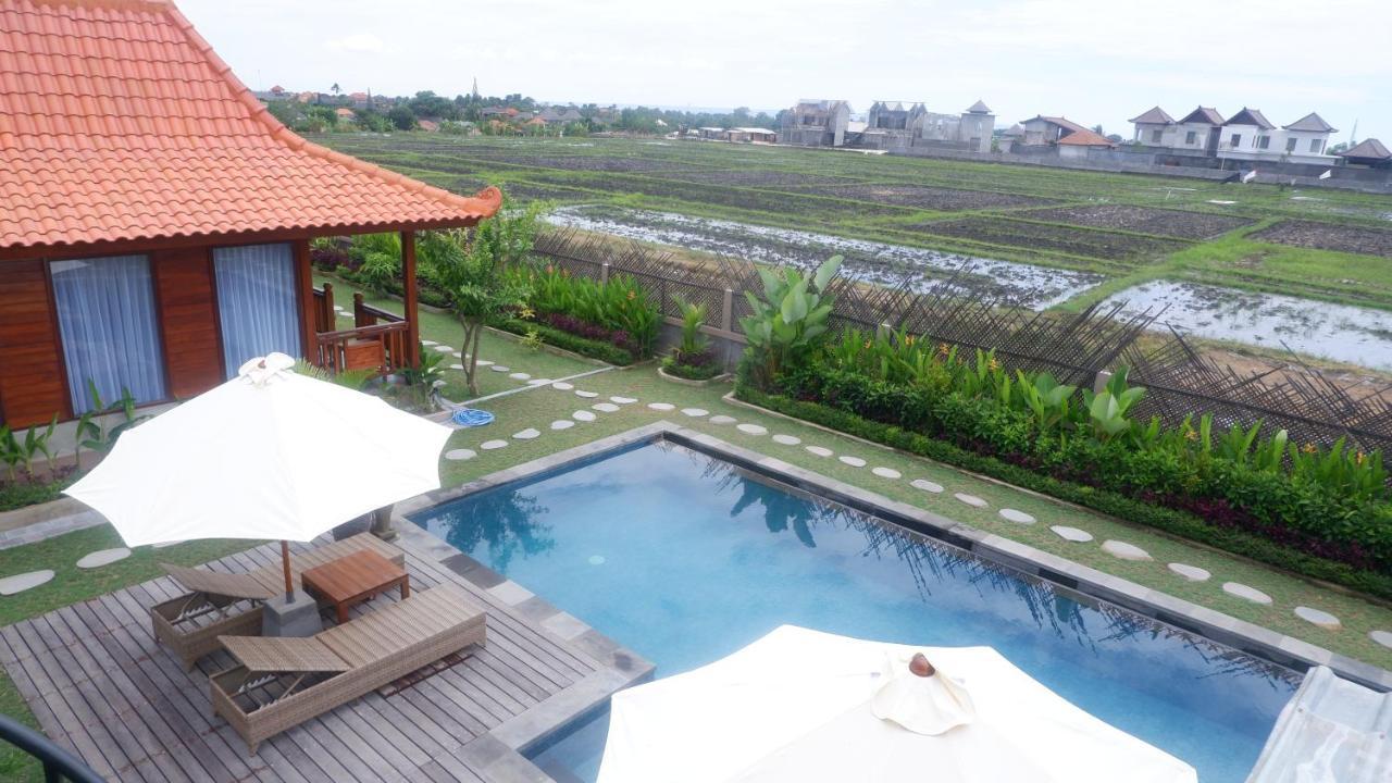 Japa Guesthouse Canggu Esterno foto