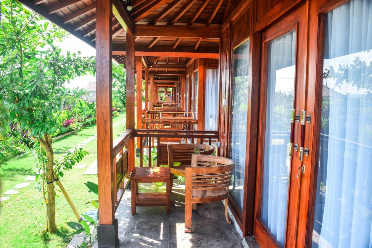 Japa Guesthouse Canggu Esterno foto