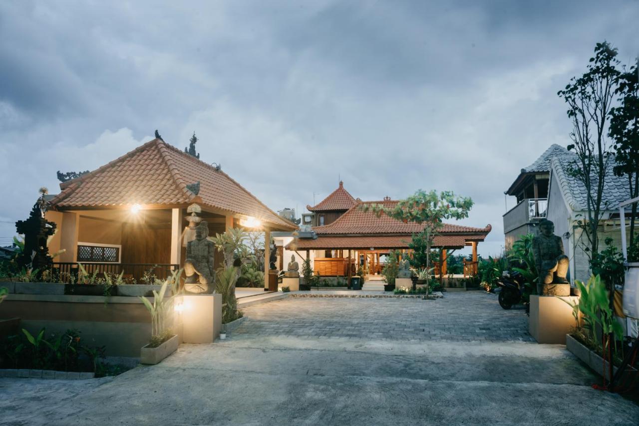 Japa Guesthouse Canggu Esterno foto