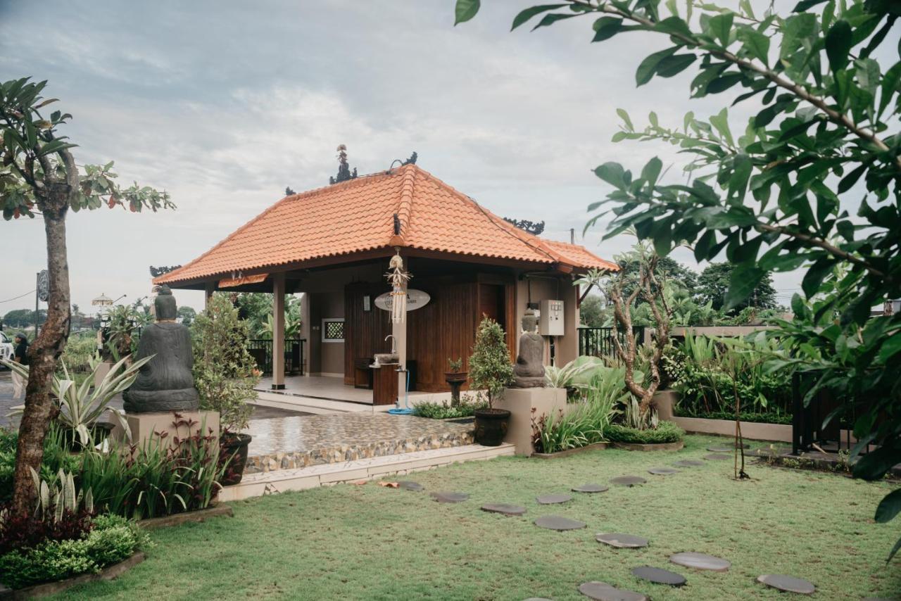 Japa Guesthouse Canggu Esterno foto