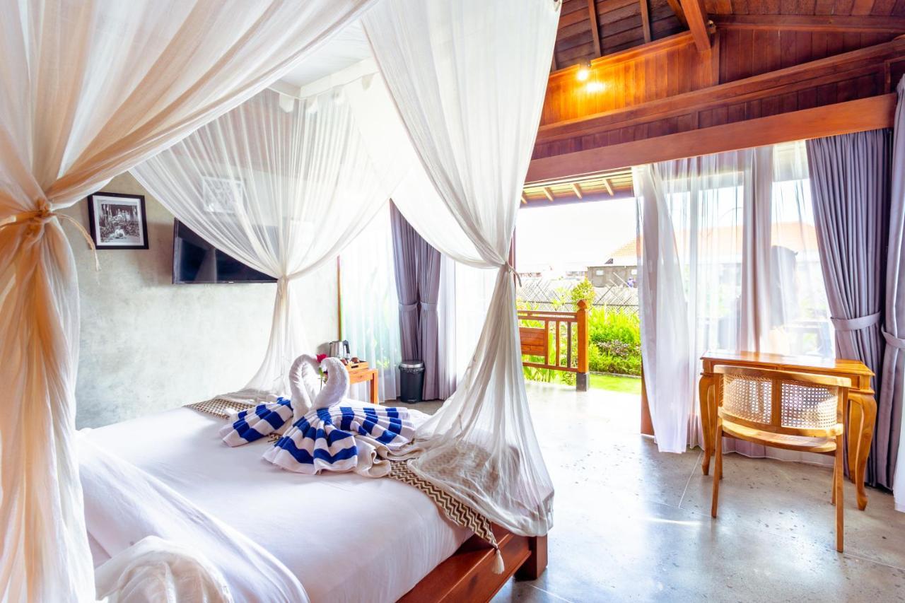 Japa Guesthouse Canggu Esterno foto